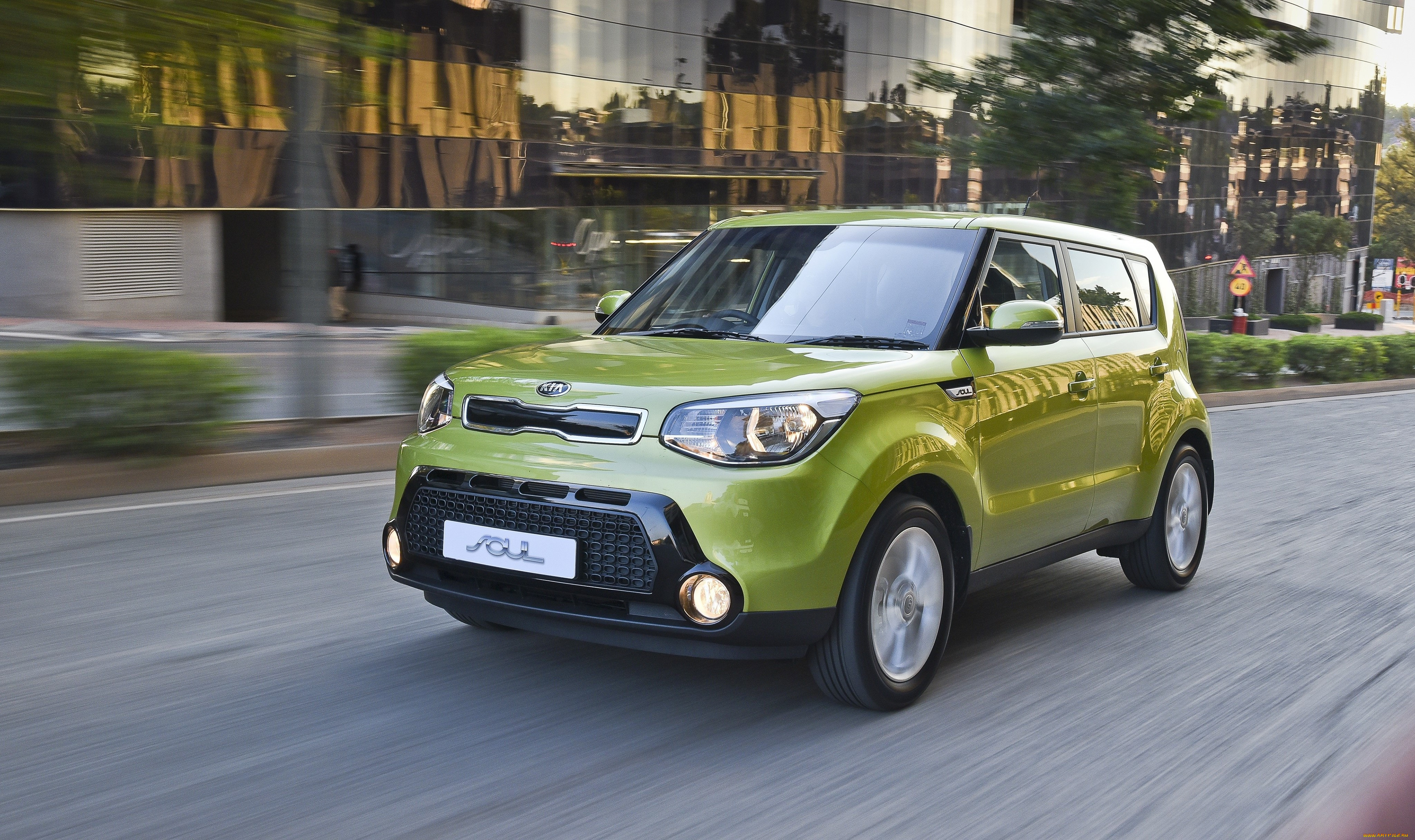 Kia Soul 2014 зелёная